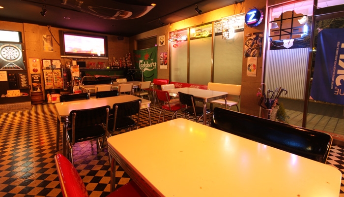 Sports Bar Vintage 〒286-0041 成田市飯田町2-92