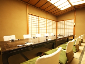 翁 〒286-0013 千葉県成田市美郷台3-1-14 個室は様々なタイプが御座います。
