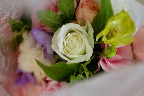 RISTORANTE & BAR　SOLA 〒286-0035 千葉県成田市囲護台3-1-13 花束の手配いたします！