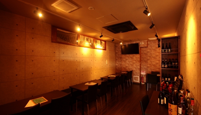 A Bar Cave riche( カーヴリシェ) 〒286-0033 (株)はやしビル〒286-0033 千葉県成田市花崎町538-1