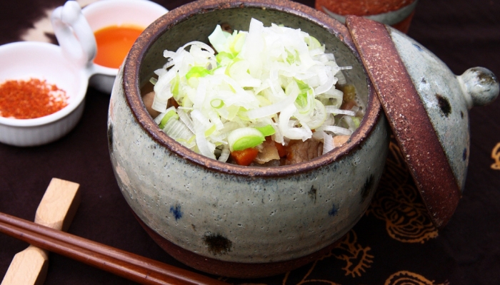 居酒Cafe よろずや成田 〒286-0033 千葉県成田市花崎町814-55