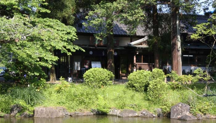 名取亭 〒286-0022 千葉県成田市寺台575