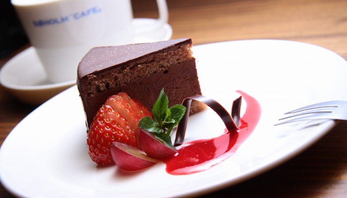 Music Cafe Tommy 〒286-0029 千葉県成田市ウイング土屋174 渡辺2F
