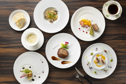 ホテル日航成田　スカイバー サンセットラウンジ 〒286-0106 千葉県成田市取香500 ホテル日航成田