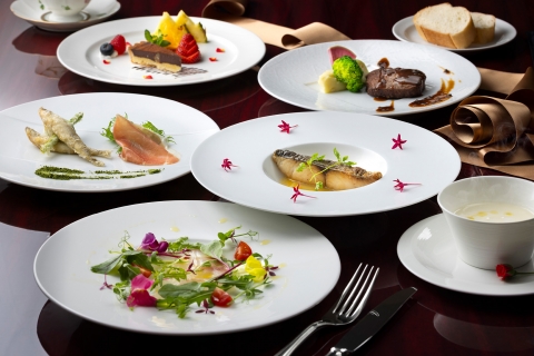 ホテル日航成田　スカイバー サンセットラウンジ 〒286-0106 千葉県成田市取香500 ホテル日航成田 【2月】バレンタインディナー《予約制》