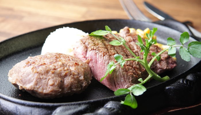 厳選肉×バル ステーキハウス成田 〒286-0033 千葉県成田市花崎町538 はやしビル2F